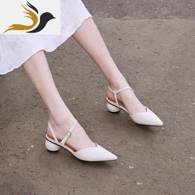 包头凉鞋女仙女风复古酒红色中跟粗跟一字扣带尖头后空单鞋ins潮