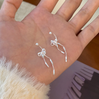 S999足银蝴蝶结丝带后挂耳钉女小众设计感长款耳环气质显脸瘦送女朋友老婆情人节七夕生日礼物