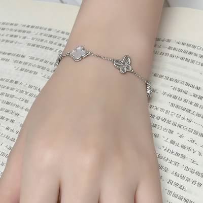 北京黄金女士925银日韩风格时尚手链送恋人礼物无镶嵌设计潮流饰品