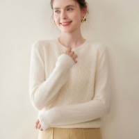 秋冬新款山羊绒衫女圆领套头毛衣宽松小麻花保暖打底针织长袖上衣