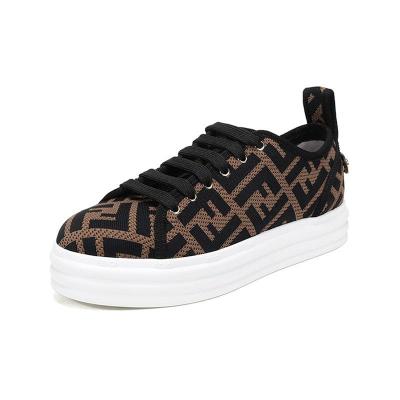 FENDI女士织物系带休闲运动鞋8E8017AD8D