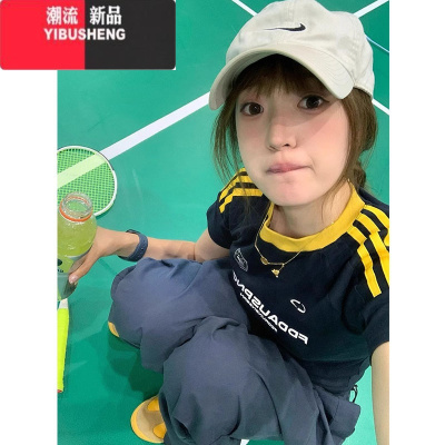 YIBUSHENG潮牌美式复古三条杠正肩短袖t恤女修身设计感小众显瘦百搭上衣