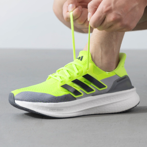 Adidas/阿迪达斯男鞋新款舒适百搭透气休闲运动跑步鞋ID8819 ZP