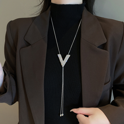 秋冬时尚长款高档毛衣链女高级感项链吊坠轻奢小众设计大V配饰品送女朋友老婆情人节七夕生日礼物