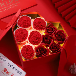 本命年生日礼物女生送老婆女朋友闺蜜实用2025蛇年结婚女内裤花束