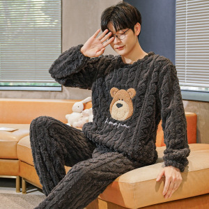 睡衣男士秋冬季珊瑚绒加厚保暖可外穿卡通小熊法兰绒家居服套装