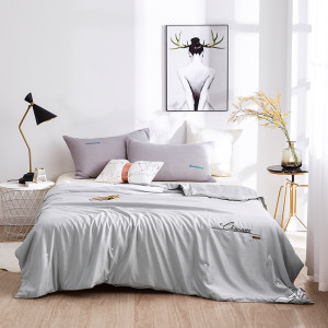 天琴水韵蚕丝被 200*230cm