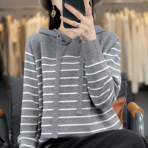韩版休闲风连帽条纹针织衫毛衣女2023秋冬新款套头长袖卫衣外套女
