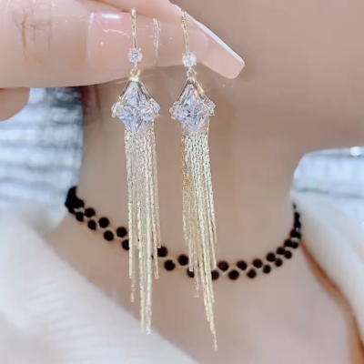 长款锆石流苏耳环简约气质女神耳饰2025年新款潮高级感耳钩耳挂女送女朋友老婆情人节七夕生日礼物