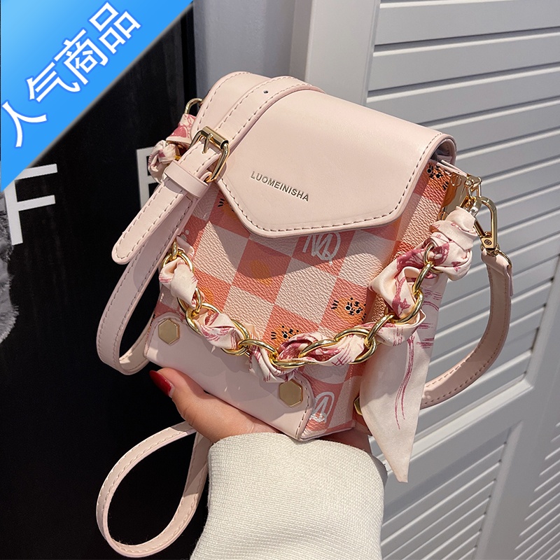 封后夏季流行洋气少女手机包女2022新款质感斜挎包小众格子小包包女斜挎包