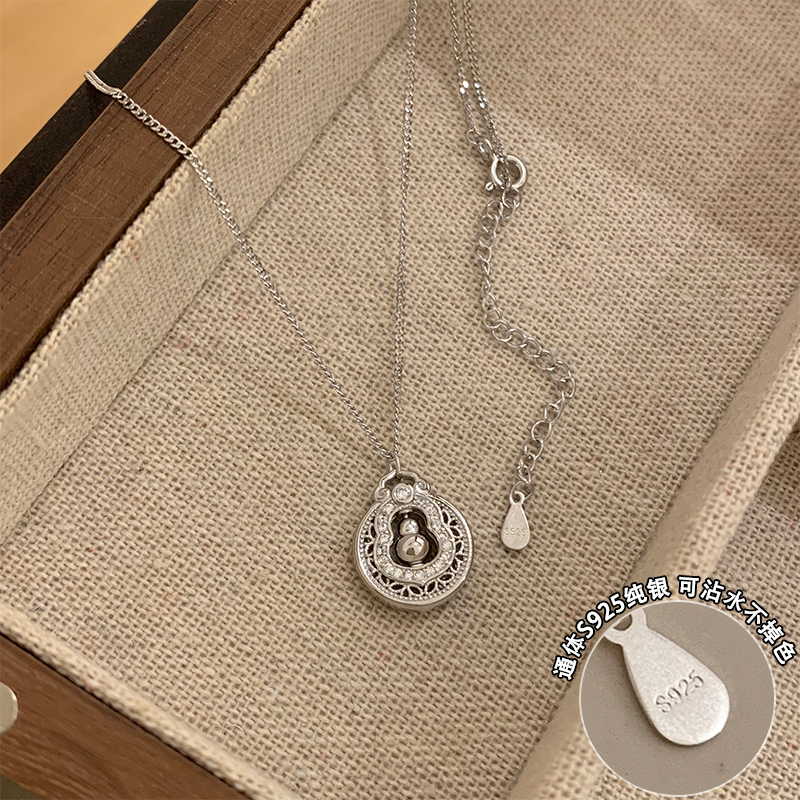 s925纯银镶钻葫芦项链女款配饰高级感新年小众独特轻奢毛衣链