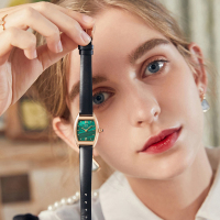 瑞士爱沃驰I&W Carnival女士ins风轻奢石英表 女表镶钻酒桶形正品名牌手表简约气质小绿表空姐椭圆表3006