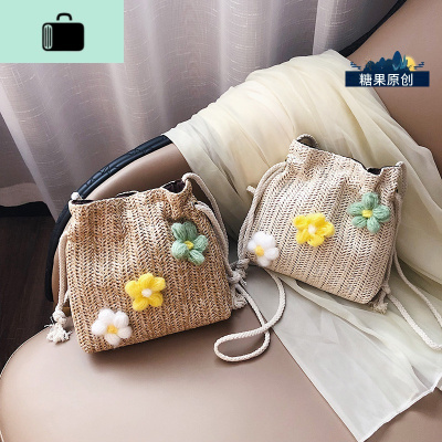 网红ins包包女2019夏天新款小清新编斜挎包泫雅小花编织水桶包NEW LAKE女士单肩包
