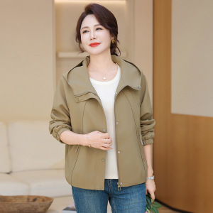 中老年妈妈装外套女时尚女装大码宽松衣服连帽中年人开衫显瘦女装
