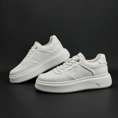 小白鞋男真皮鞋子欧洲站男鞋男士休闲鞋男生厚底板鞋男款透气潮鞋