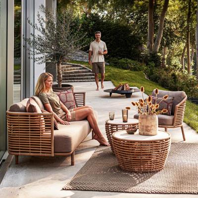 质凡户外藤编沙发庭院休闲室外阳台藤椅防晒防水民宿阳光房组合家具(如图所示)