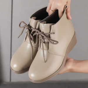 秋冬季圆头马丁靴头层牛皮中筒前系带复古休闲百搭厚底马丁靴