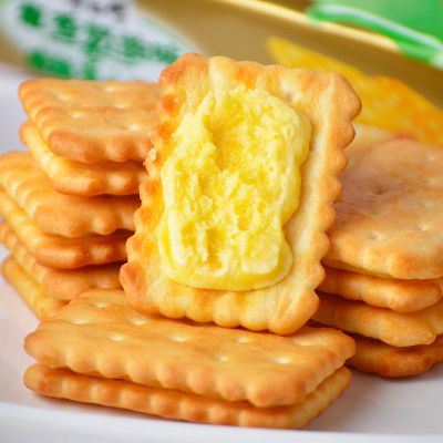 饼干咸酥甜酥夹心饼干早餐好吃的网红休闲零食小吃食品批发