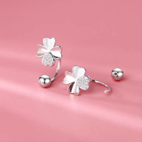 s925银针四叶草弯钩耳钉女时尚小众设计螺丝拧扣耳环气质花朵耳饰送女朋友老婆情人节七夕生日礼物
