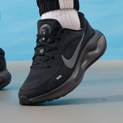 耐克(NIKE) 男鞋新款运动鞋JOURNEY RUN健身训练缓震耐磨透气跑步鞋FN0228-009 ZP