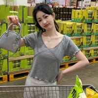 [2.5折价48元]唐狮夏季新款短袖T恤女超好看小衫小众设计感法式短款上衣sz