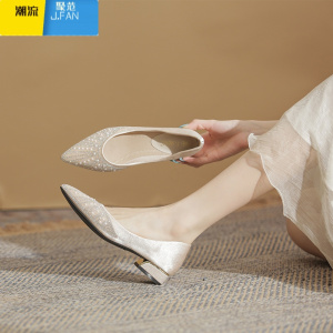 聚范伴娘高跟鞋女粗跟低跟单鞋主婚纱婚鞋新娘鞋旗袍孕妇可穿软底订婚