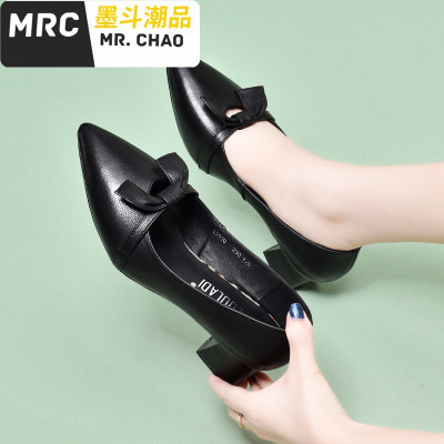 休闲小皮鞋女2020新款红色百搭中跟尖头浅口单鞋软皮粗跟墨斗潮品休闲鞋