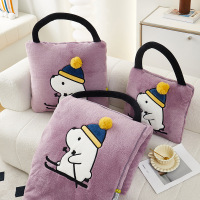 新款秋冬加厚抱枕被长毛绒雪橇熊靠垫被手提肩带款