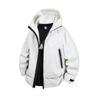 男装潮牌冲锋衣夹克男连帽春秋季新款户外登山情侣运动休闲外套男