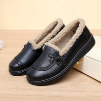 软底软面真皮女鞋加绒保暖女式单鞋平跟轻便妈妈鞋代