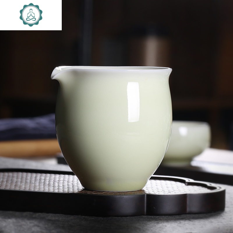 龙泉青瓷哥窑铁胎公道杯茶海功夫茶具家用配件陶瓷匀杯公杯分茶器 封