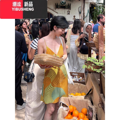 YIBUSHENGTurn right/陳大腿 纯欲不规则撞色印花斜裁法式显瘦吊带连衣裙女