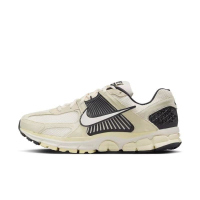 NIKE耐克跑步鞋ZOOM VOMERO 5轻便舒适低帮男鞋HF1553-701 D