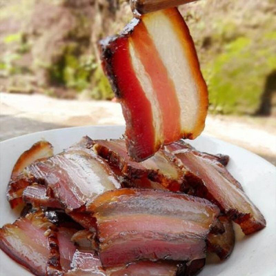 正宗柴火烟熏腊肉五花肉四川重庆农家土猪特产腊肠腊排骨板鸭