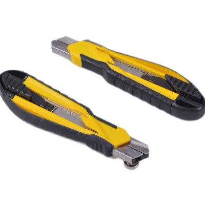 史丹利(STANLEY)办公用刀尖锋重型美工刀18mm STHT10270-8-23 单位:一把