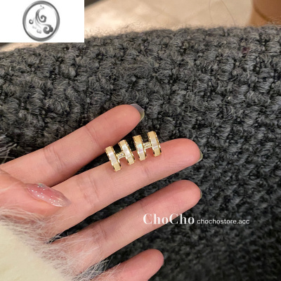 JiMichocho/气质小众高级感贝壳耳钉设计感简约百搭通勤耳环耳饰