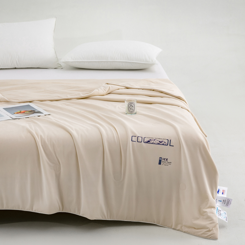 汉司家纺 150*200 涤氨凉感夏被(计价单位:条)米白色 凉感面料 柔软丝滑 干爽透气