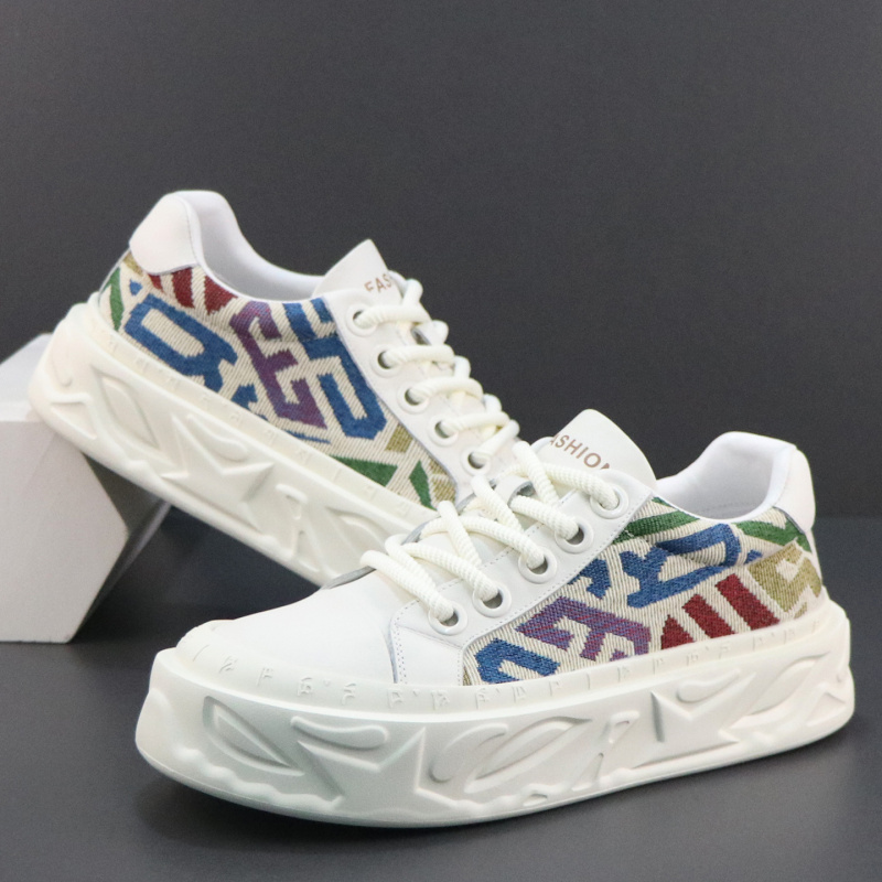 潮鞋男新款厚底增高轻便软底板鞋透气防臭时尚小众休闲鞋男鞋