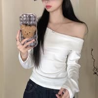 辣妹一字肩长袖T恤女秋季设计感修身内搭针织打底衫短款上衣新款