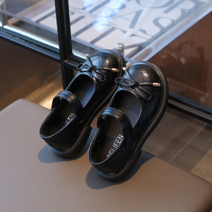 女童皮鞋2026新款春季儿童小香风浅口单鞋蝴蝶结女宝宝软底公主鞋