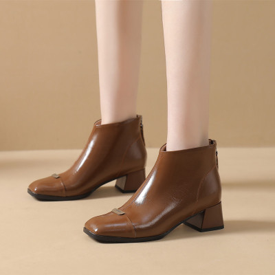 女鞋方头粗跟中跟鞋秋冬季新款女鞋舒适真皮金属时装靴短靴子