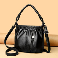 包包女包新款斜挎包女时尚中年女士水桶包女单肩包女