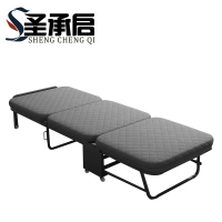 圣承启 行军床 午睡 张