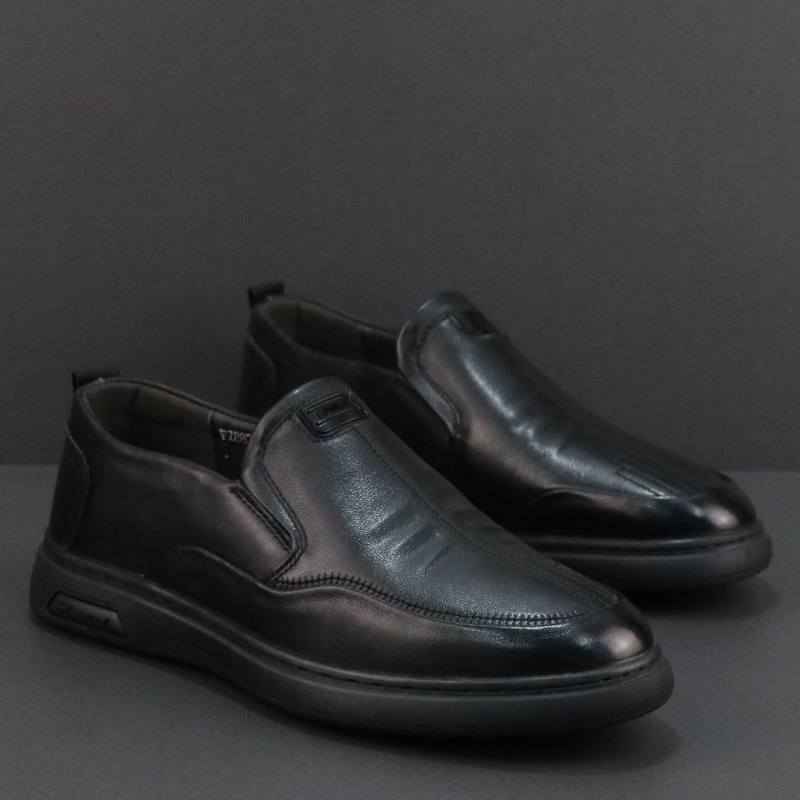 真皮男鞋中年爸爸鞋一脚蹬软底套脚懒人鞋简约百搭透气休闲皮鞋男