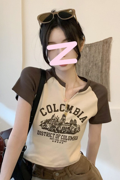 辣妹V领短袖T恤女夏新款美式复古设计感打底衫女短款学生上衣女装