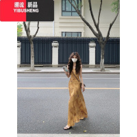 YIBUSHENG蝴蝶印花吊带连衣裙女季2024新款法式气质修身显瘦高级感长裙子