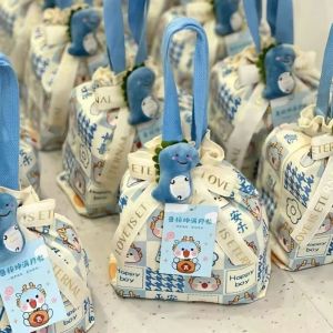 维诺亚龙宝宝满月周岁儿童幼儿园生日伴手礼回礼卡通手提帆布礼品袋子空