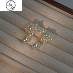 JiMi《露华浓》法式复古宫廷少女珍珠花朵耳环小众设计高级感耳饰耳钉 米白色