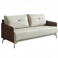 依韵珂沙发三人张