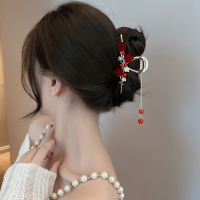 红色玫瑰花珍珠流苏抓夹女法式高级气质后脑勺发夹鲨鱼夹发饰新款送女朋友老婆情人节七夕生日礼物